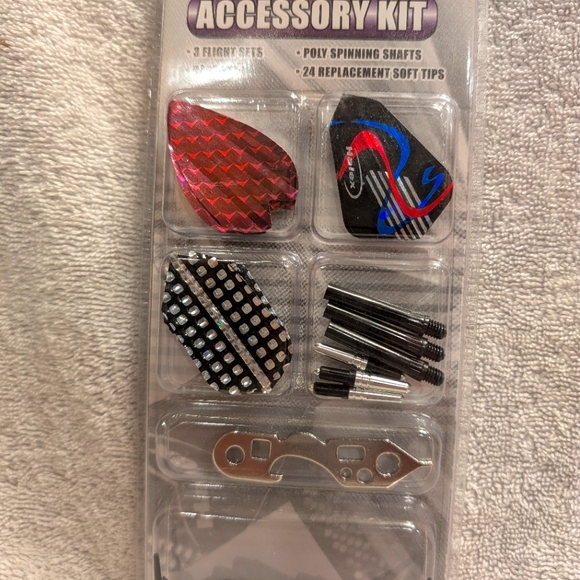 Halex Soft Tip Darts Accessory Kit Brand New - Picture 1 of 2